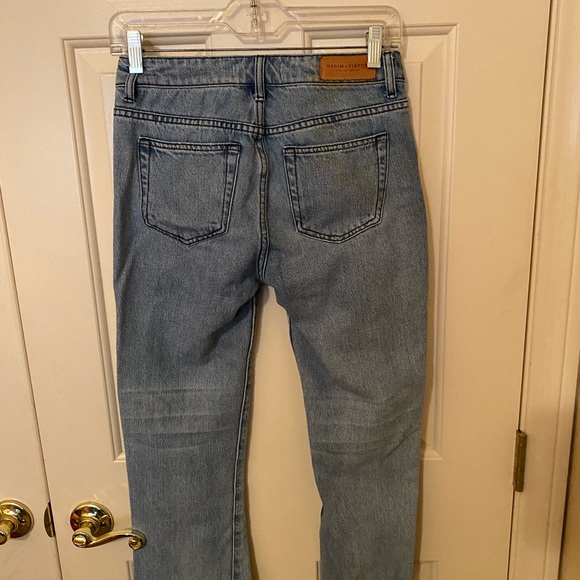 Denim of Virtue Distressed Jean size 27 - Picture 3 of 12